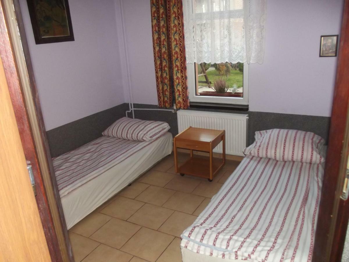 Kwatery 42 Jelenia Gora Exterior photo